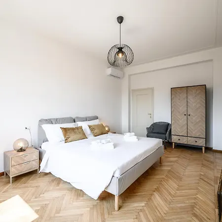 Casa Reno Centro Daire